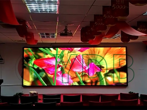 中恒瀛拓-广州市天河区（广州人寿）室内P2.5显示屏安装项目